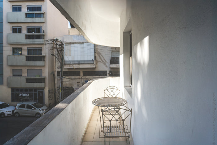 Stefanie Pietschmann, Bauhaus Architecture Tel Aviv, Florentine Quarter Tel Aviv, Bauhaus Buildings in Israel, White City Tel Aviv Architecture, Bauhaus Movement in Israel