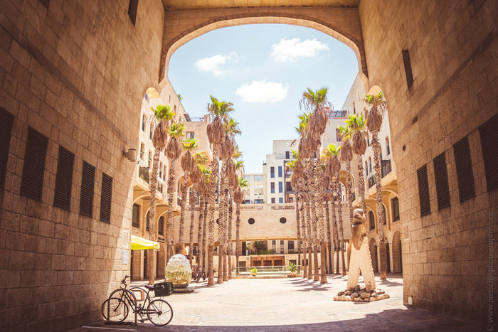 Architecture in Tel Aviv, Tel Aviv-Yafo architecture,  Jerusalem Boulevard Tel Aviv, Mediterranean architecture, Stefanie Pietschmann architecture,