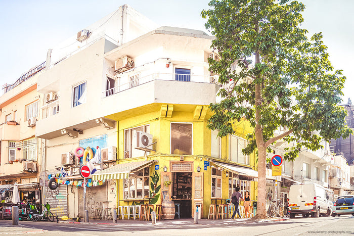 Nahalat Binyamin Street in Tel Aviv, Nahalat Binyamin Tel Aviv, Tel Aviv street photography, Florentin architecture, Tel Aviv urban life, colorful buildings Tel Aviv, Tel Aviv neighborhood, Tel Aviv architecture photography, local life in Tel Aviv, Medite