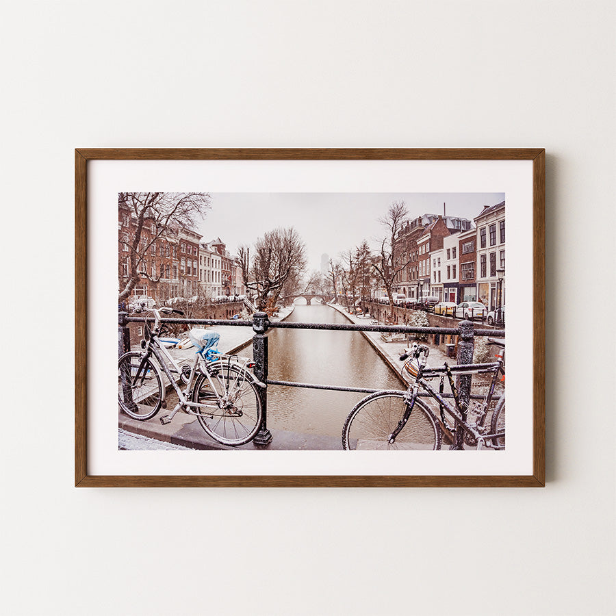 Oudegracht Utrecht winter wall art, Utrecht canal winter print, Oudegracht fine art photography, Utrecht winter cityscape print, Netherlands canal wall art, Utrecht street photography print, Dutch winter photography print, Utrecht home decor wall art, winter canal fine art print, Netherlands city photography artwork