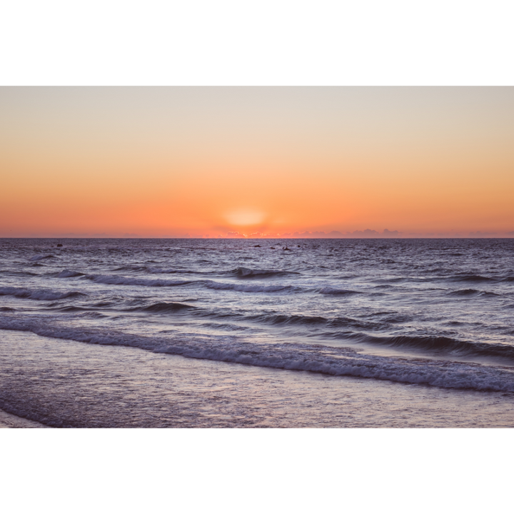 Tel Aviv wall art, sunset beach print, Israel photography, Tel Aviv poster, fine art landscape, Mediterranean wall art, travel photography print, golden hour wall decor, seascape art, minimalist coastal print, fine art print, beach sunset photo